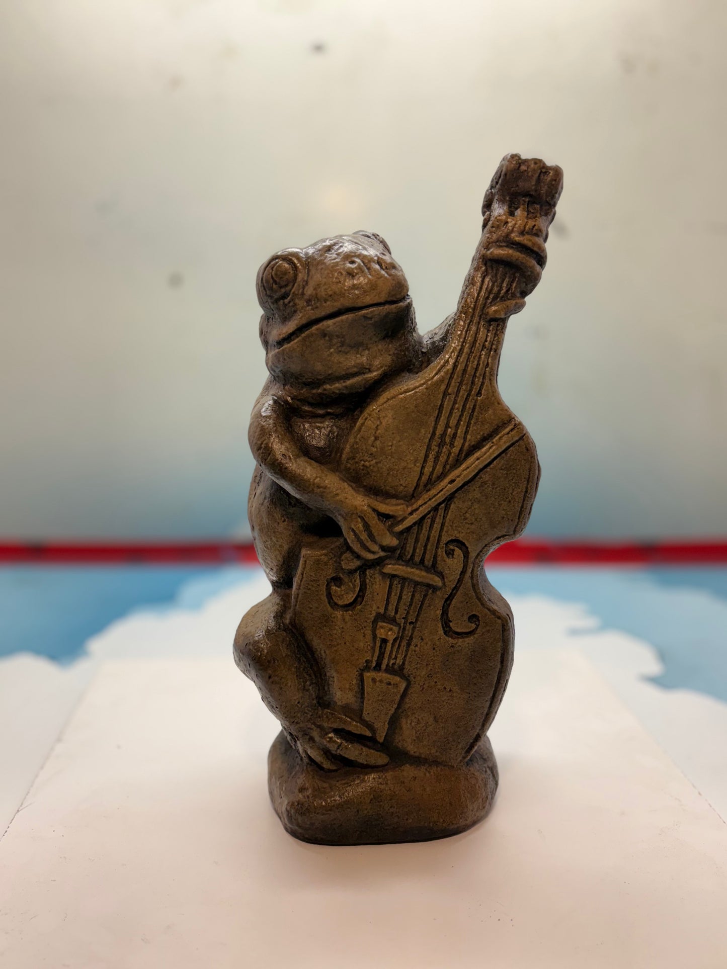 Frog Musician, Bass