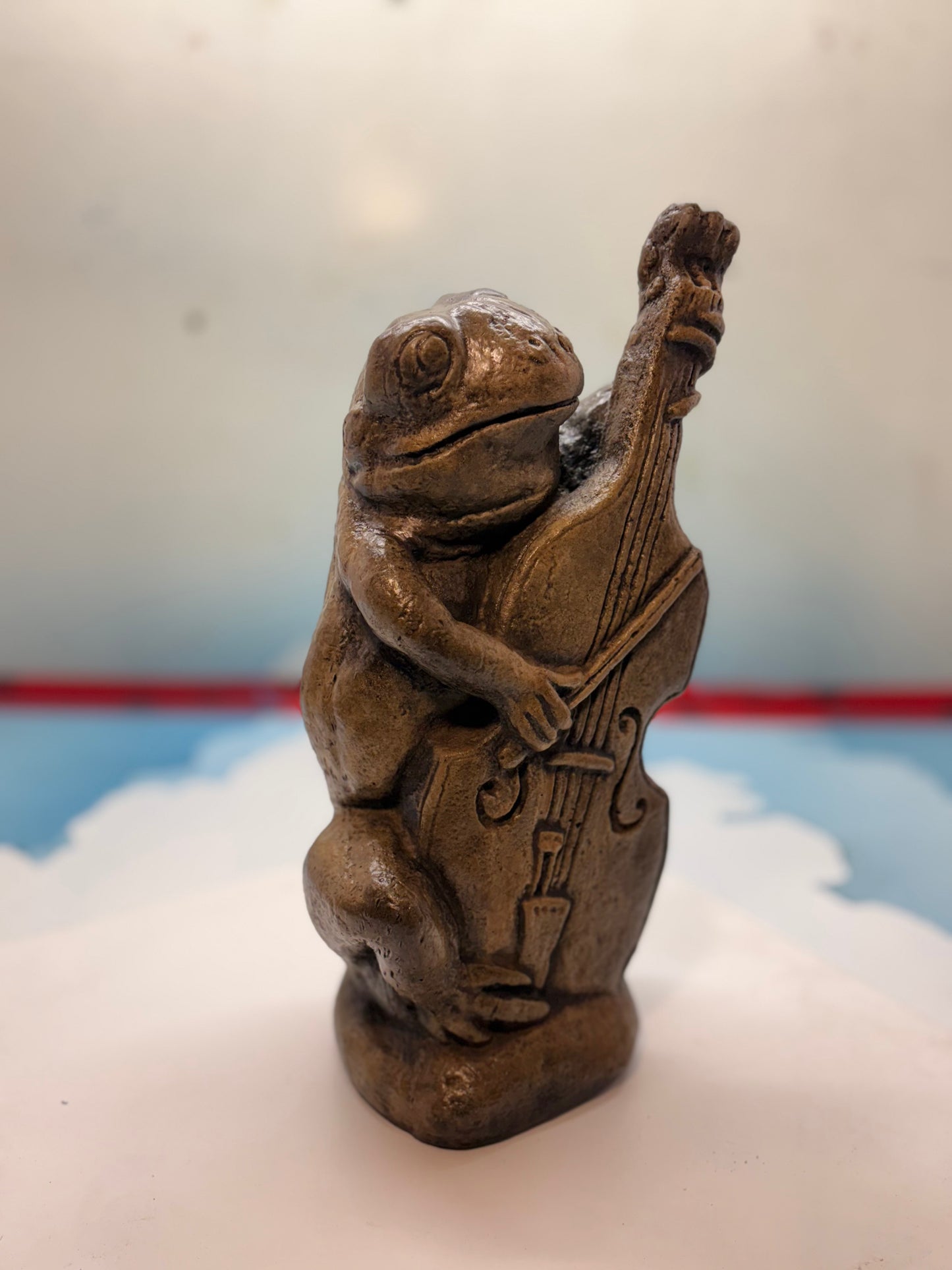 Frog Musician, Bass