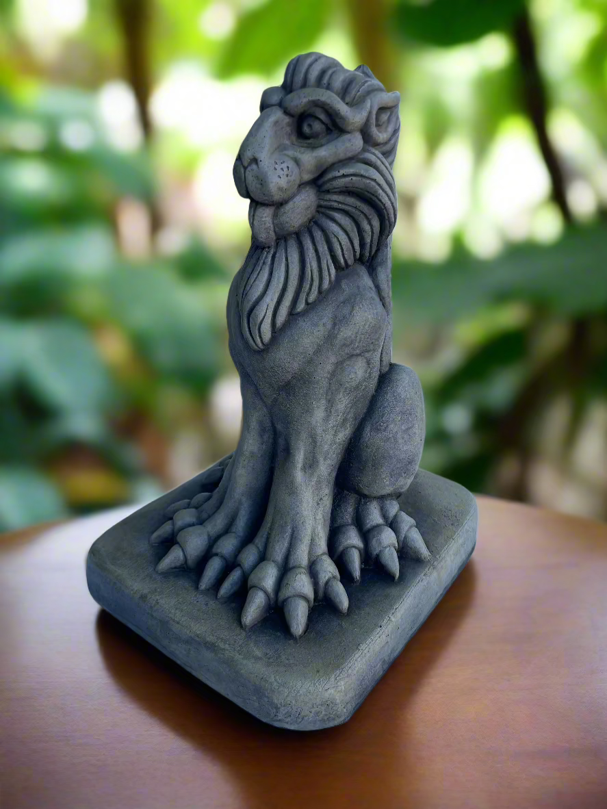 Griffin, Large
