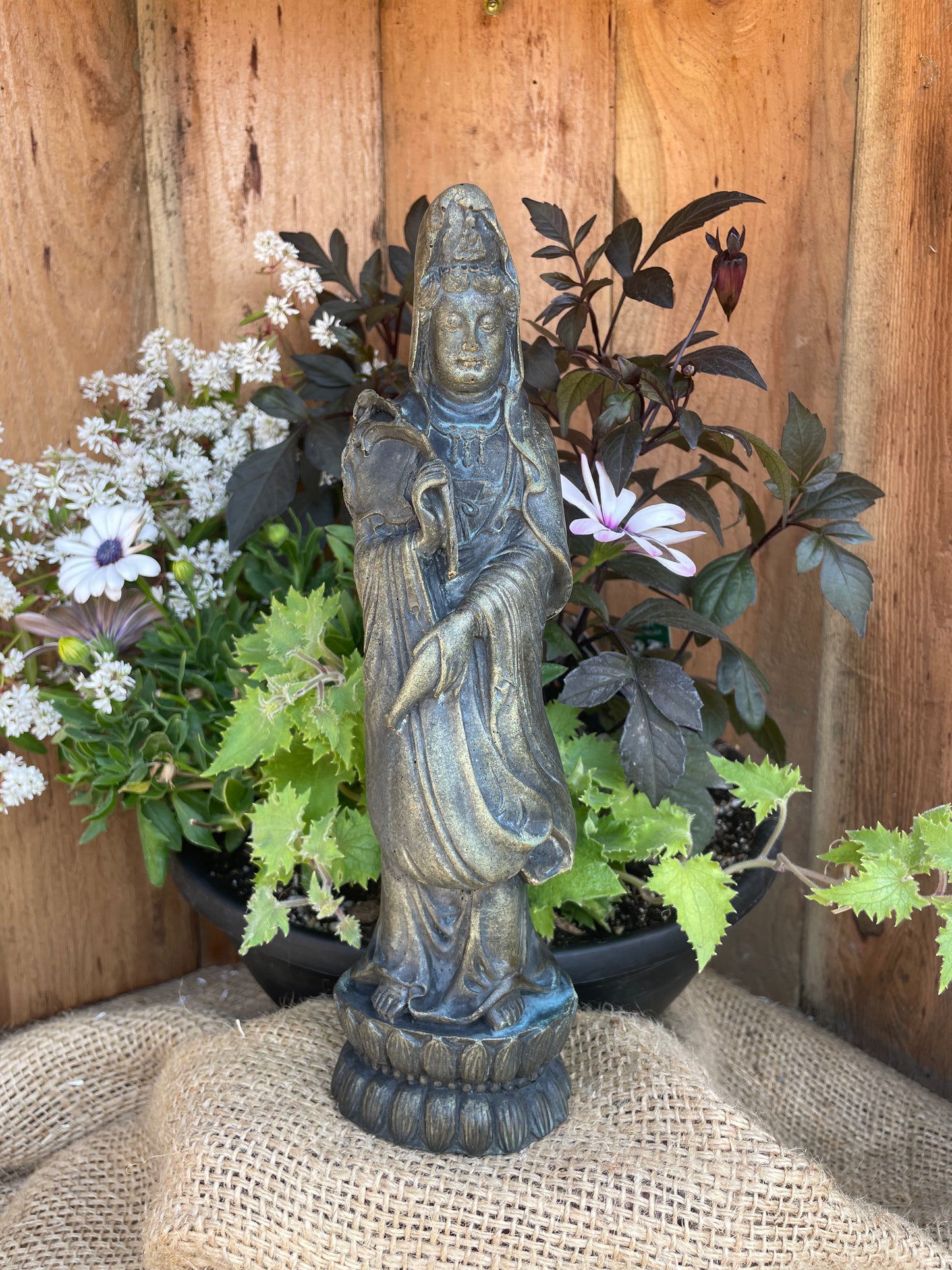 Kwan Yin - Standing 11"