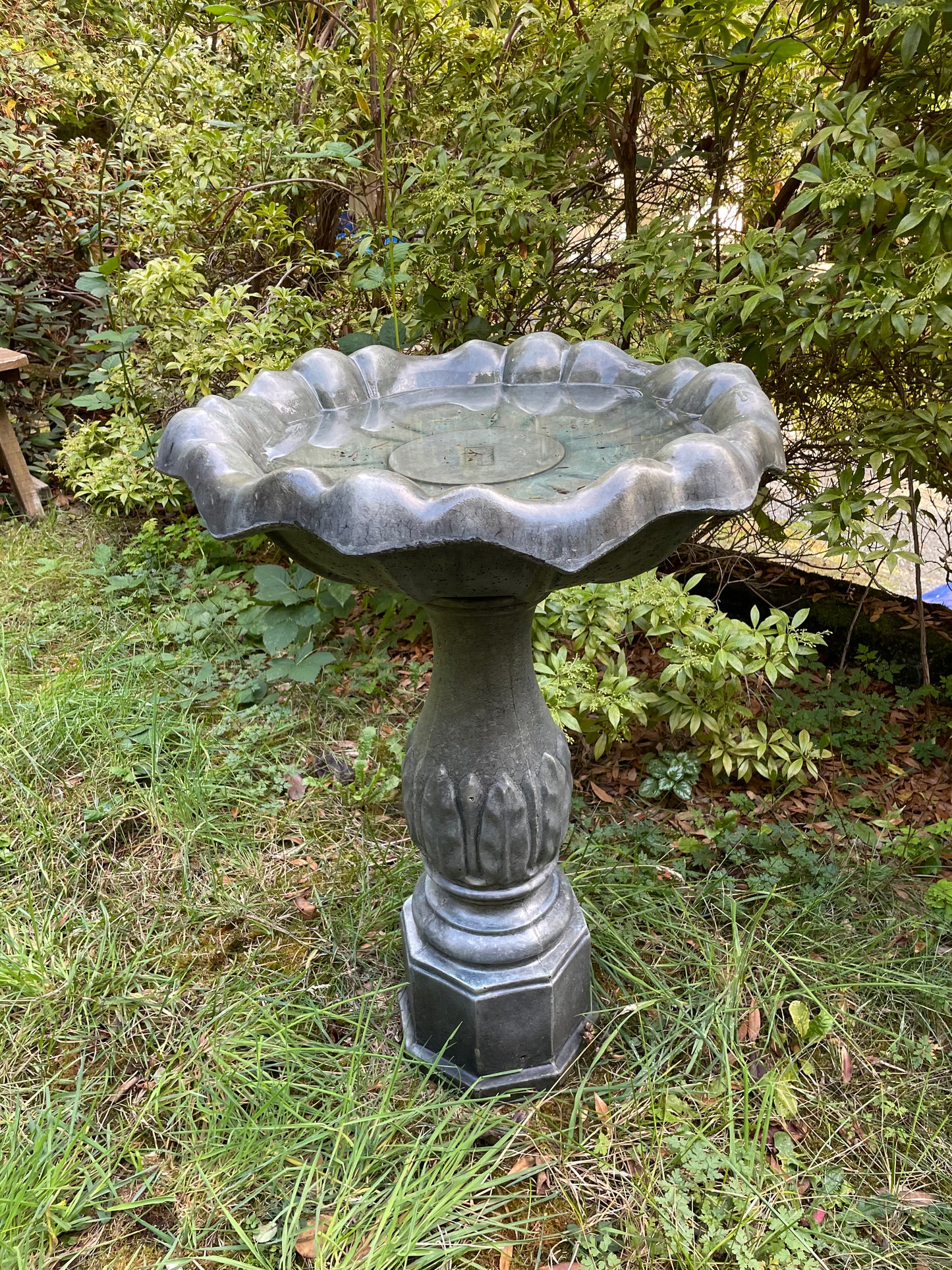 Goldstream w/ Tulip Base Bird Bath